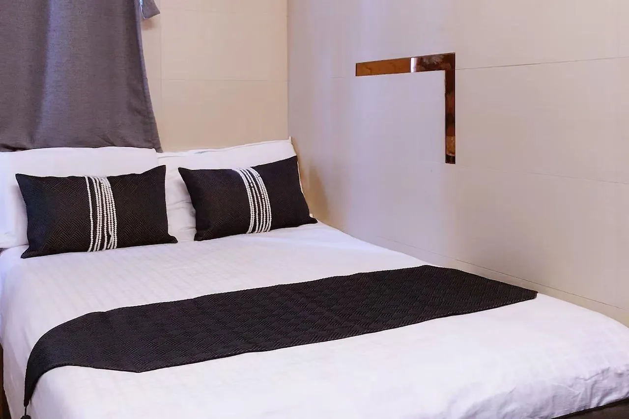 Osaka Hostel هونغ كونغ بيت ضيافة