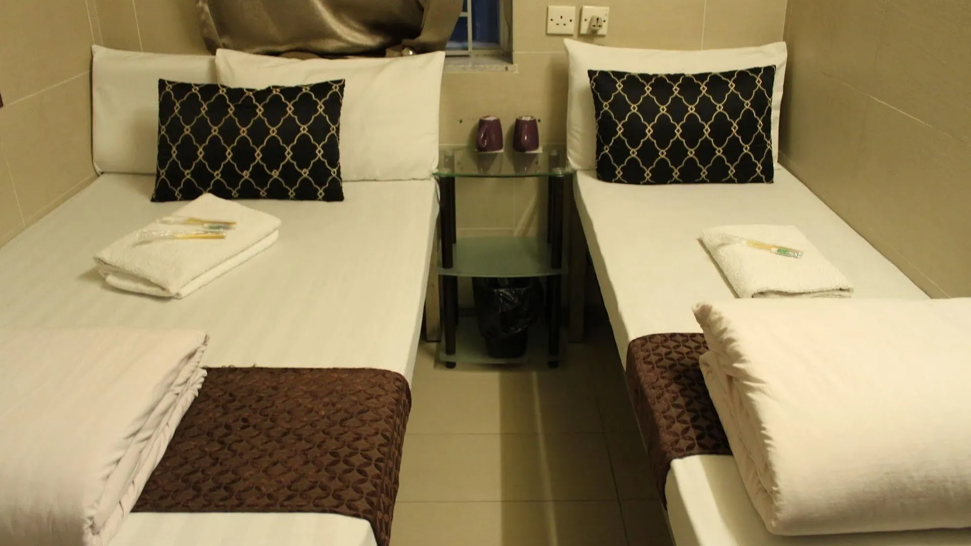 بيت ضيافة Osaka Hostel هونغ كونغ الصين