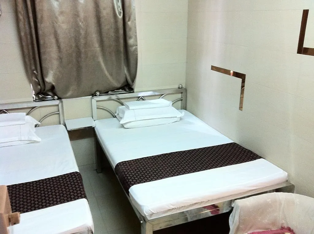 Osaka Hostel هونغ كونغ بيت ضيافة