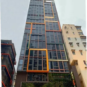 E 酒店